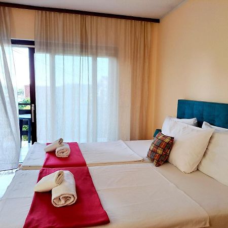 Apartmani Svitlana Sukošan Exterior foto
